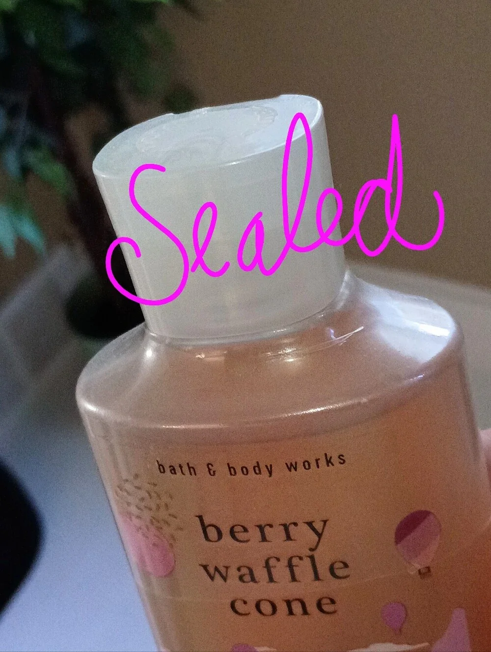 B&BW Berry Waffle Cone Shower Gel Bottle